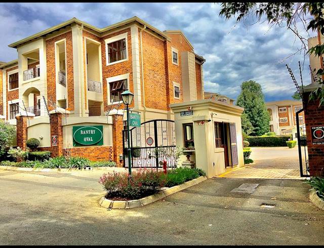 2 BEDROOM APARTMENT RENTED IN BRYANSTON